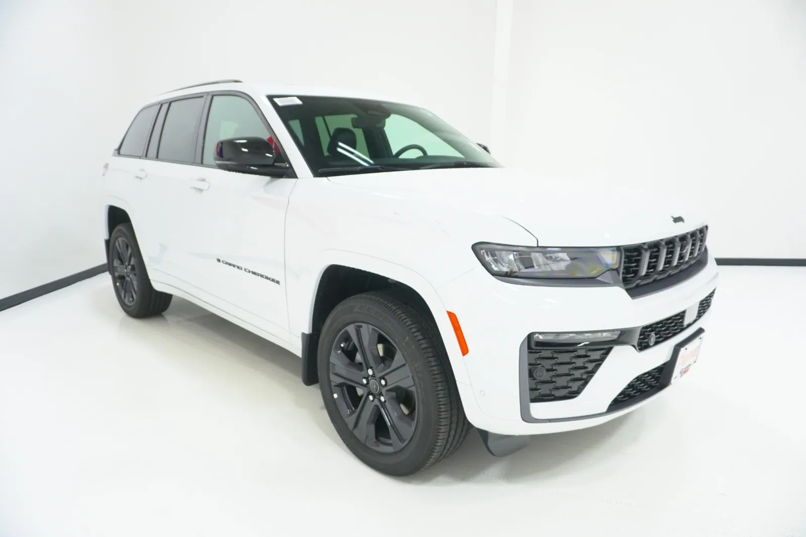 2027 Jeep Grand Cherokee Limited Reserve