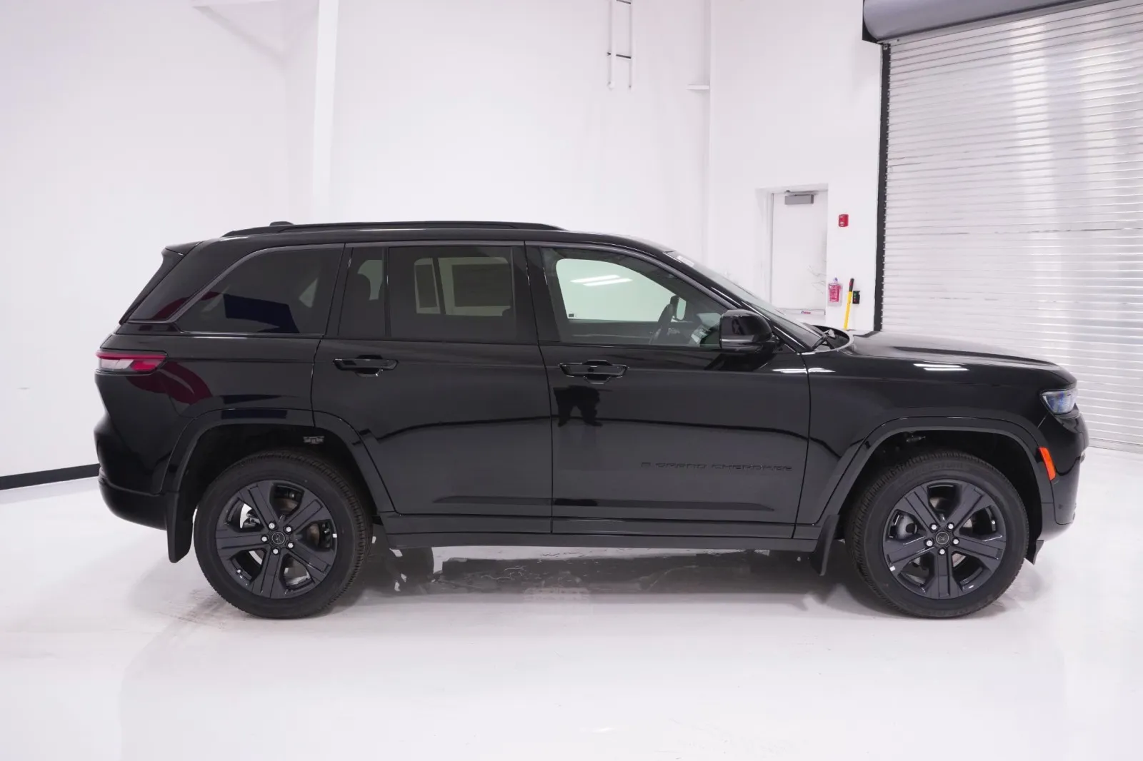 2027 Jeep Grand Cherokee Limited Reserve 2027 Jeep Grand Cherokee Limited Reserve
