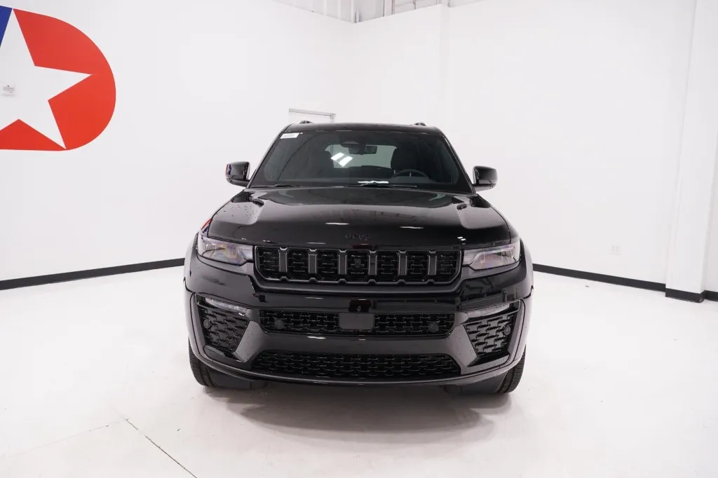 2027 Jeep Grand Cherokee Limited Reserve 2027 Jeep Grand Cherokee Limited Reserve
