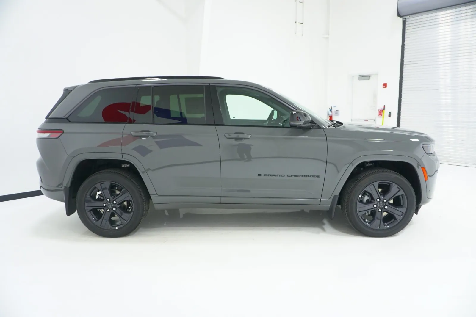 2027 Jeep Grand Cherokee Limited Reserve