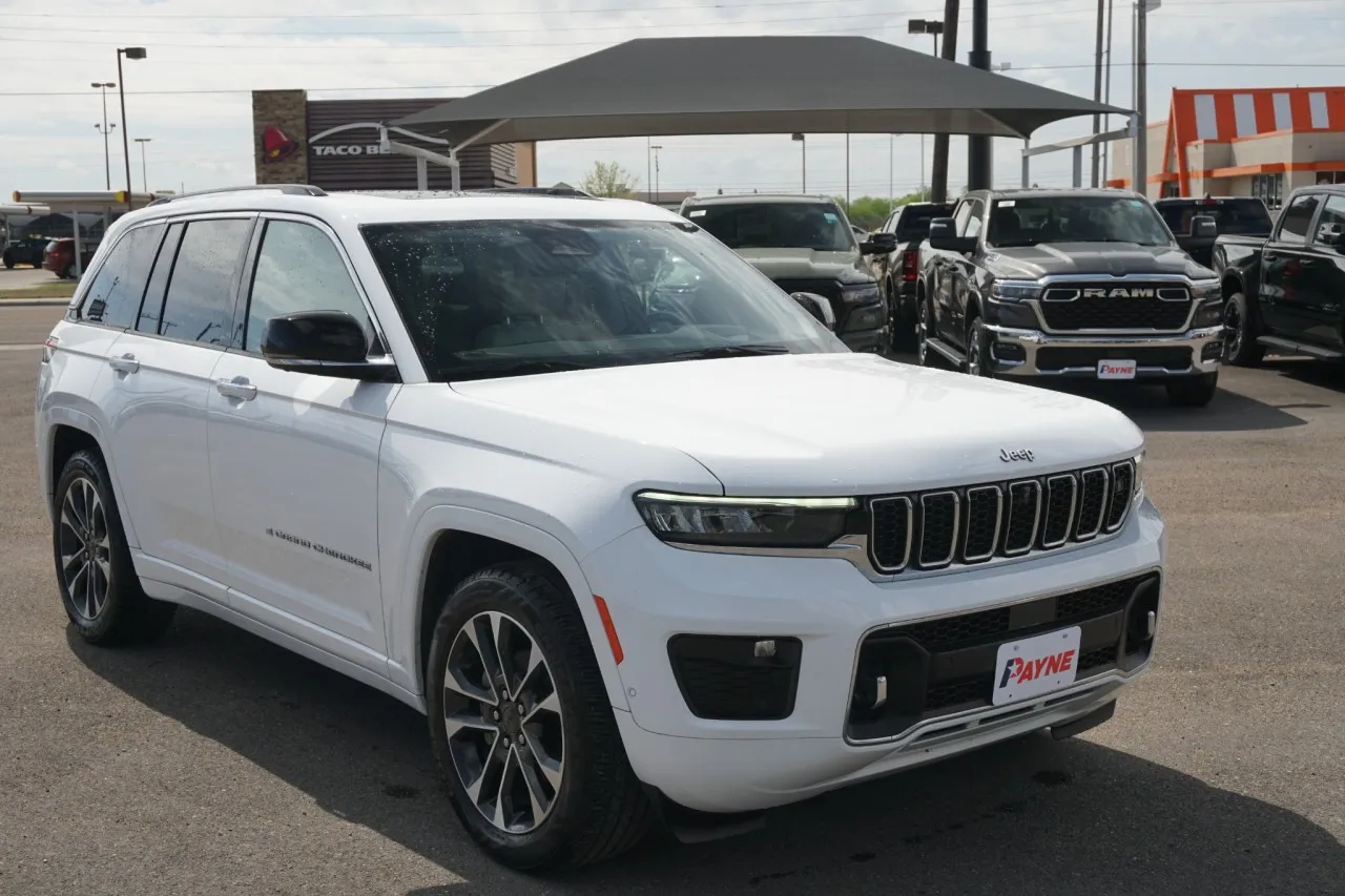 2022 Jeep Grand Cherokee Overland