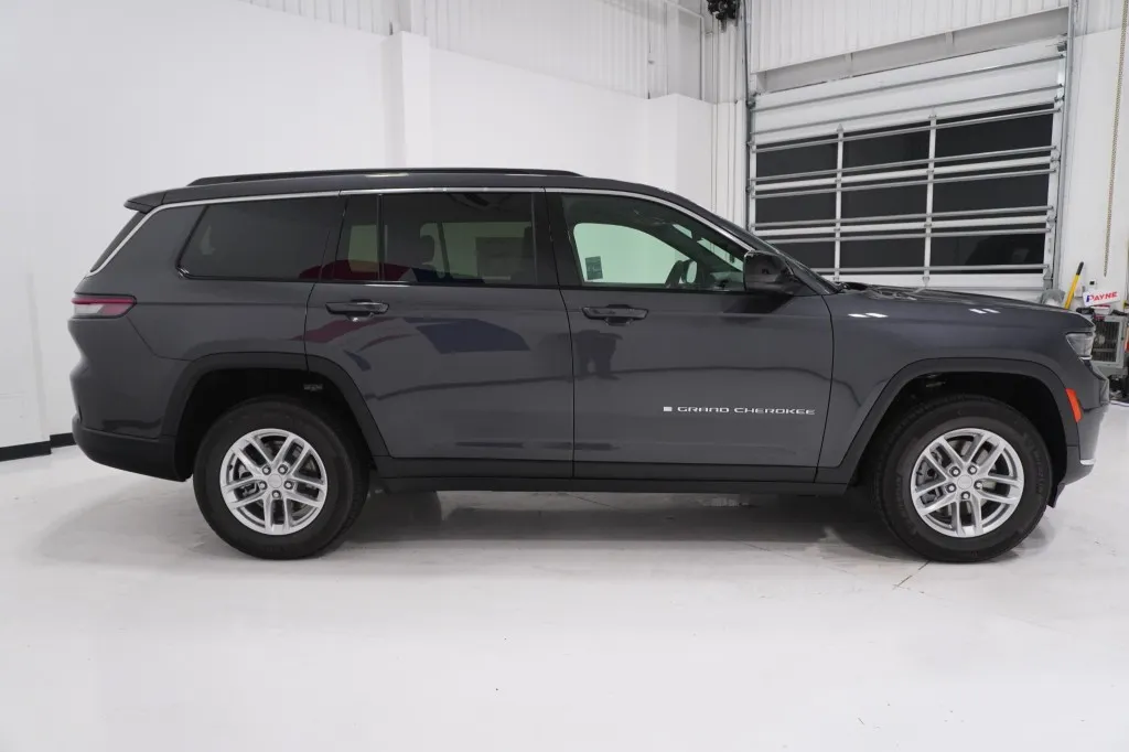 2026 Jeep Grand Cherokee L Laredo
