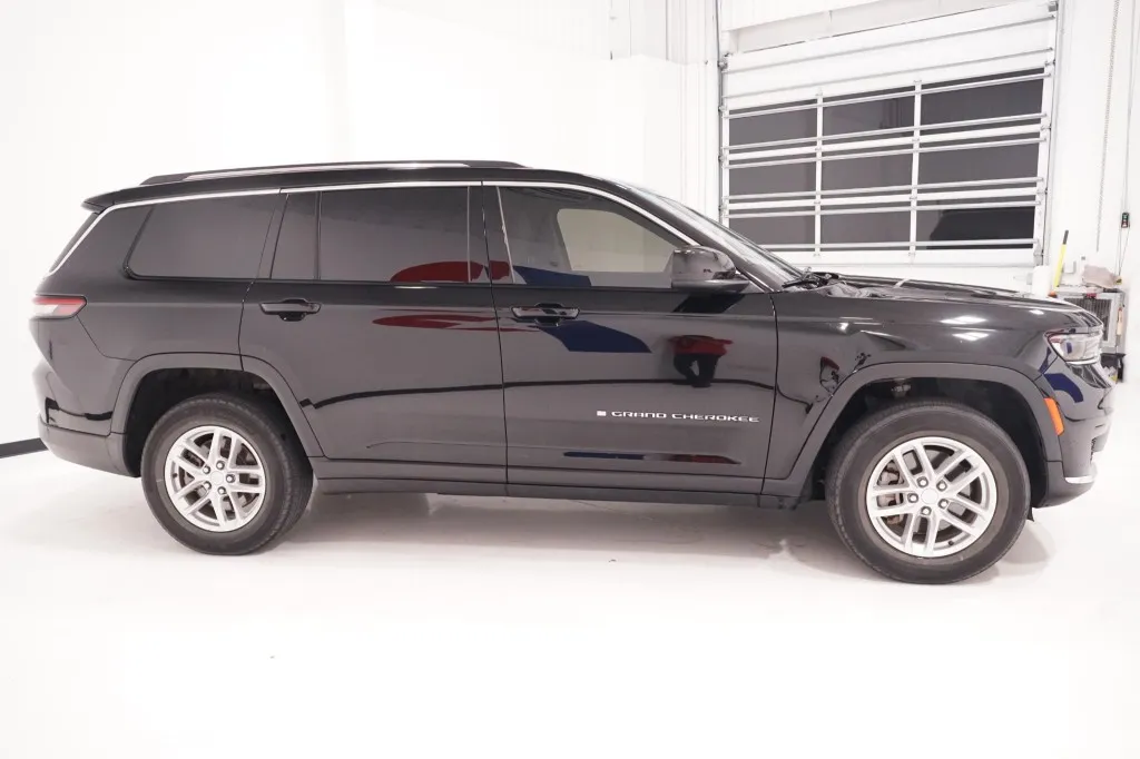 2022 Jeep Grand Cherokee L Laredo