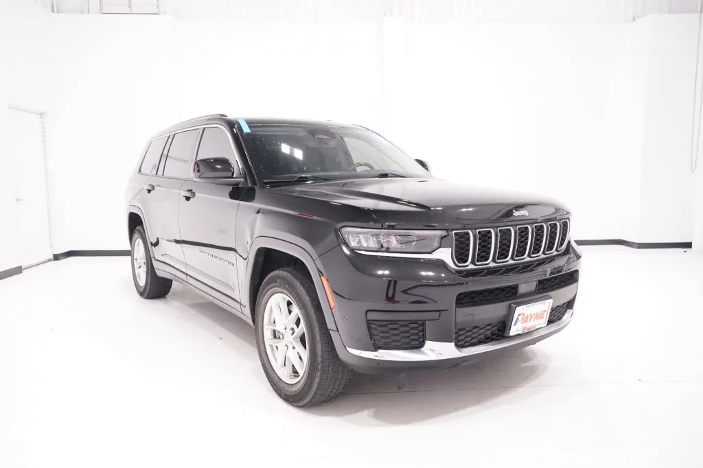 2022 Jeep Grand Cherokee L Laredo