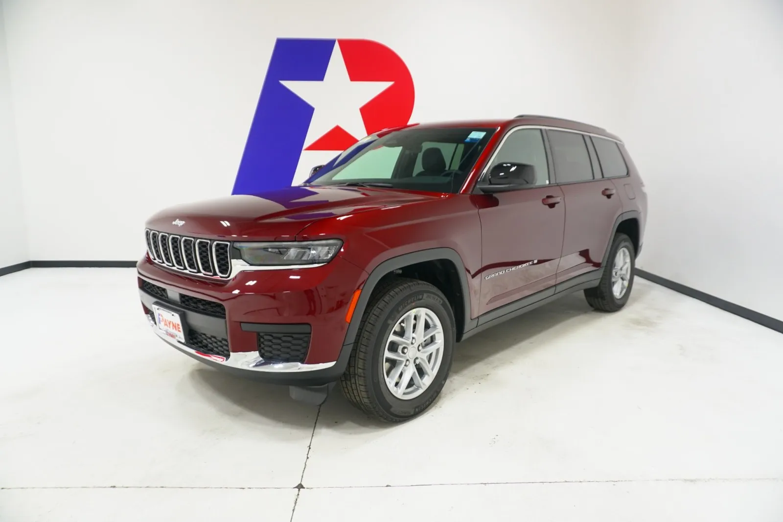 2025 Jeep Grand Cherokee L Laredo's photo