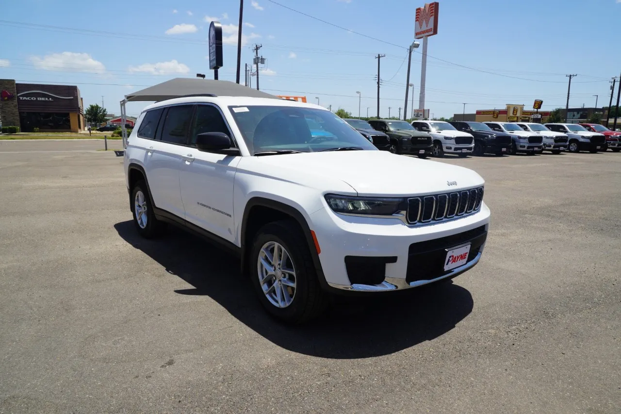2026 Jeep Grand Cherokee L Laredo