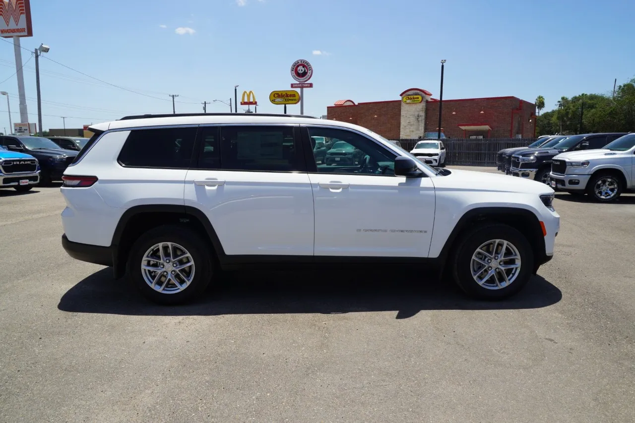 2026 Jeep Grand Cherokee L Laredo