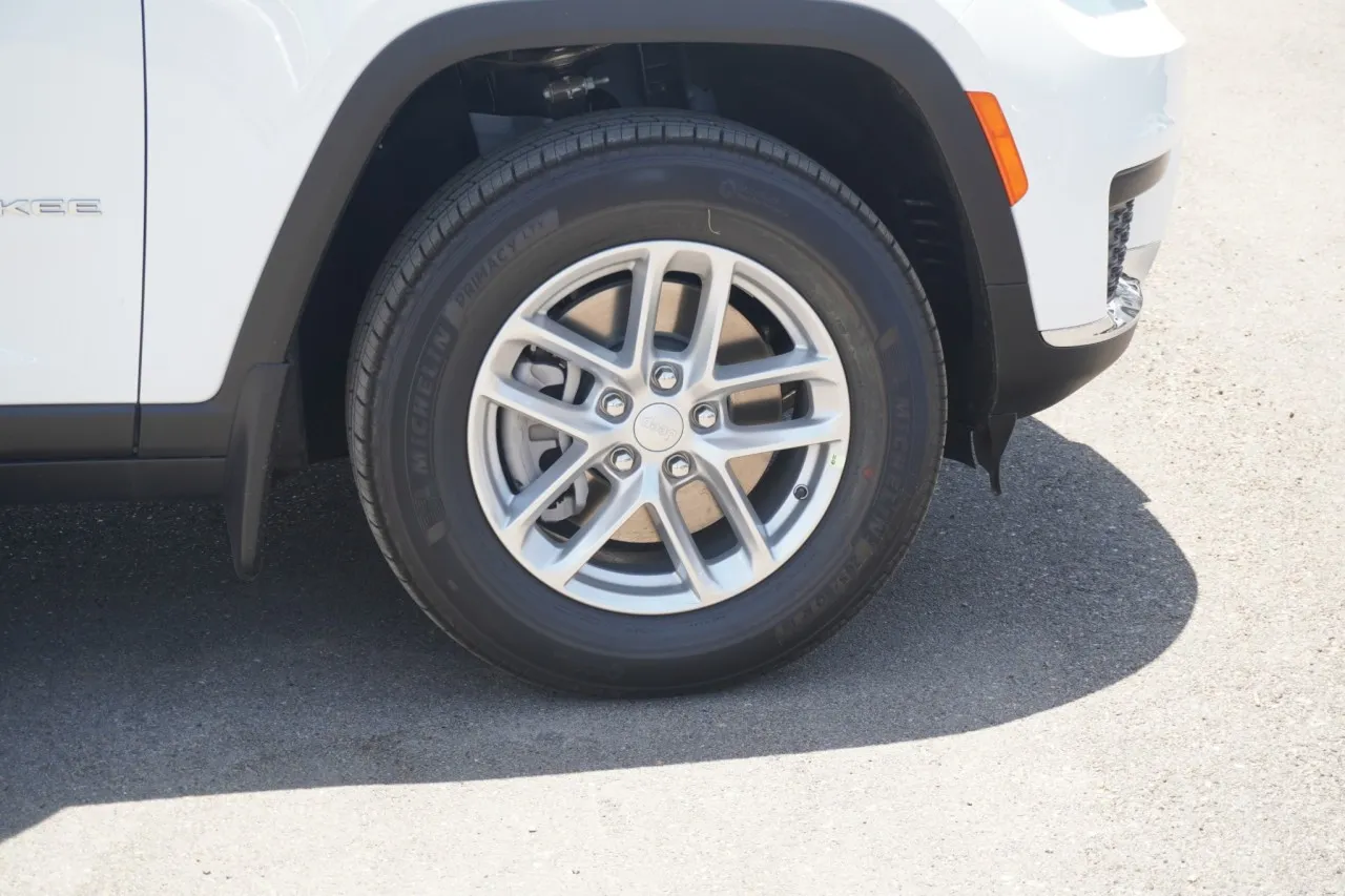 2026 Jeep Grand Cherokee L Laredo