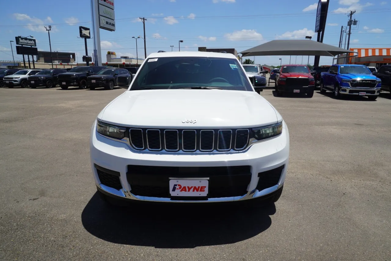 2026 Jeep Grand Cherokee L Laredo