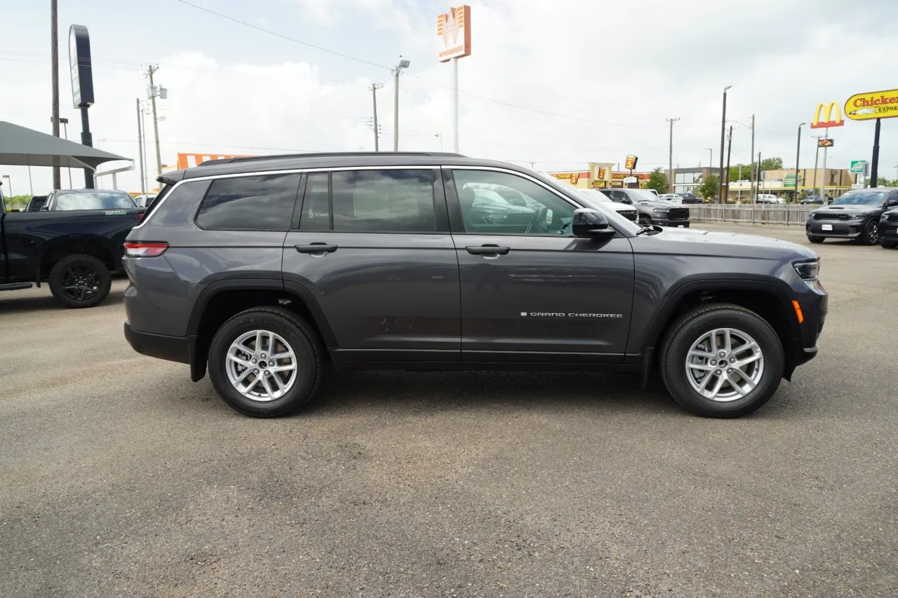 2026 Jeep Grand Cherokee L Laredo 2026 Jeep Grand Cherokee L Laredo