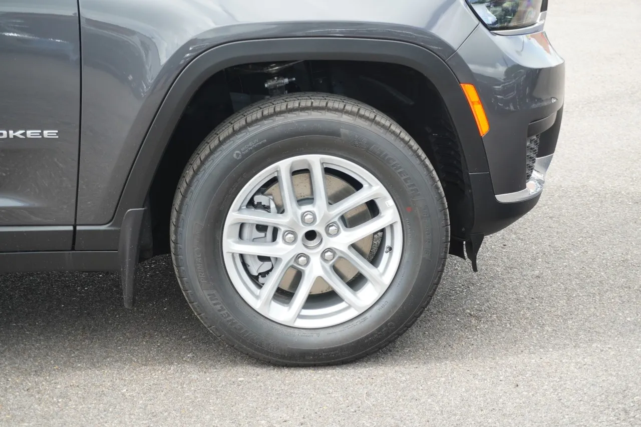 2026 Jeep Grand Cherokee L Laredo 2026 Jeep Grand Cherokee L Laredo