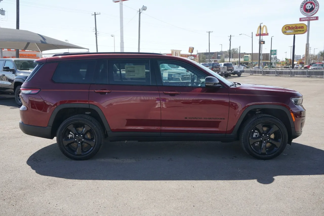 2025 Jeep Grand Cherokee L Altitude X