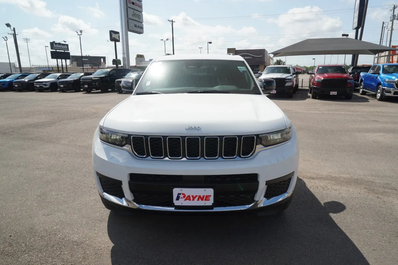 2026 Jeep Grand Cherokee L Laredo 2026 Jeep Grand Cherokee L Laredo