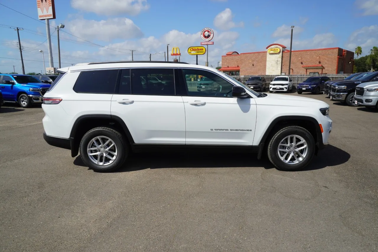 2026 Jeep Grand Cherokee L Laredo 2026 Jeep Grand Cherokee L Laredo