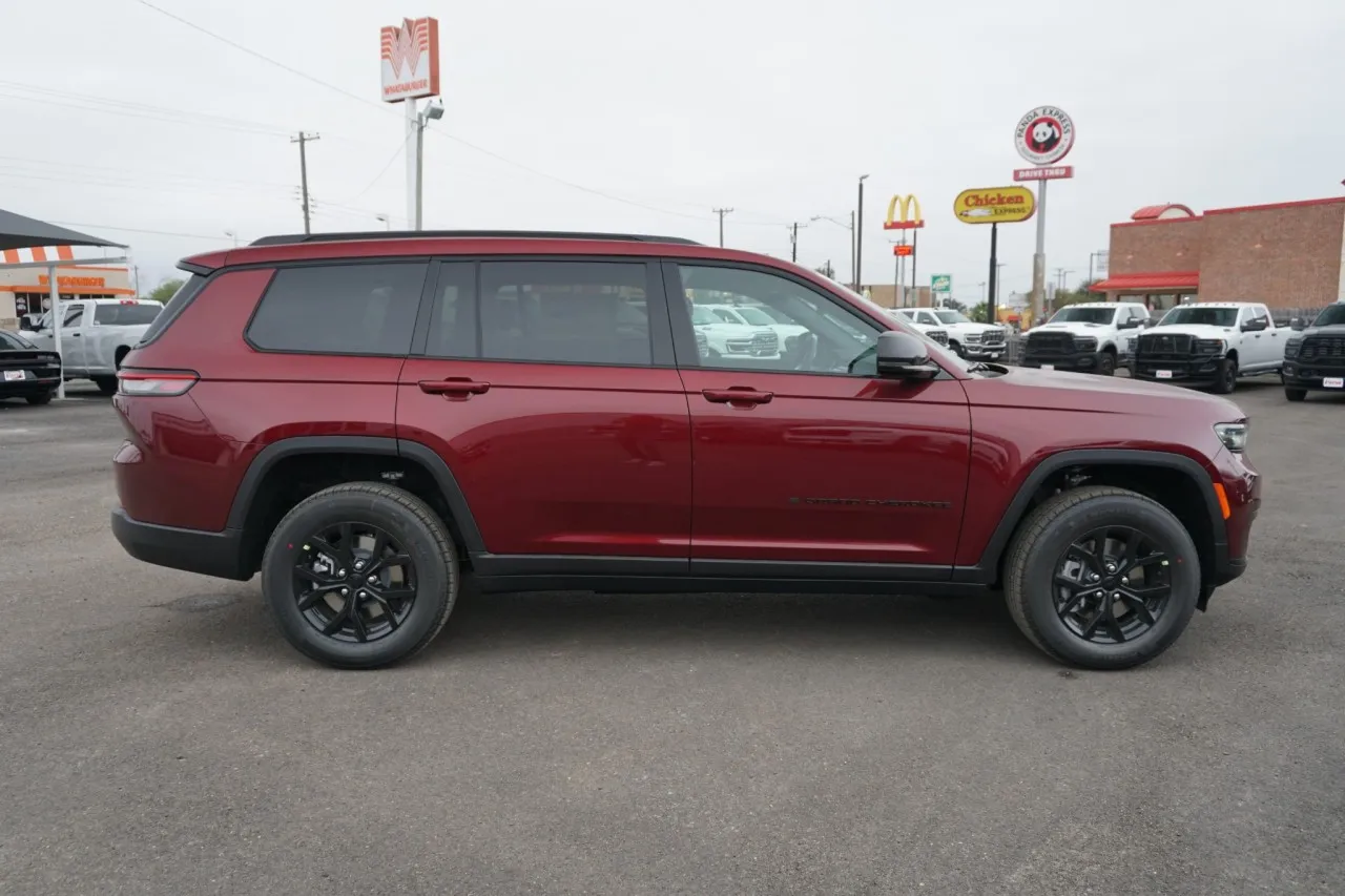 2025 Jeep Grand Cherokee L Altitude 2025 Jeep Grand Cherokee L Altitude
