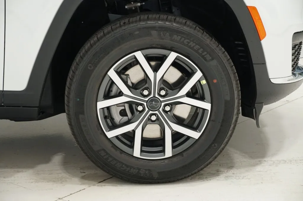 2027 Jeep Grand Cherokee L Laredo 2027 Jeep Grand Cherokee L Laredo