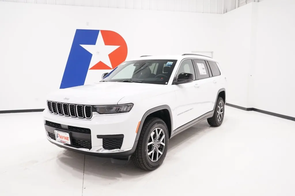 2027 Jeep Grand Cherokee L Laredo