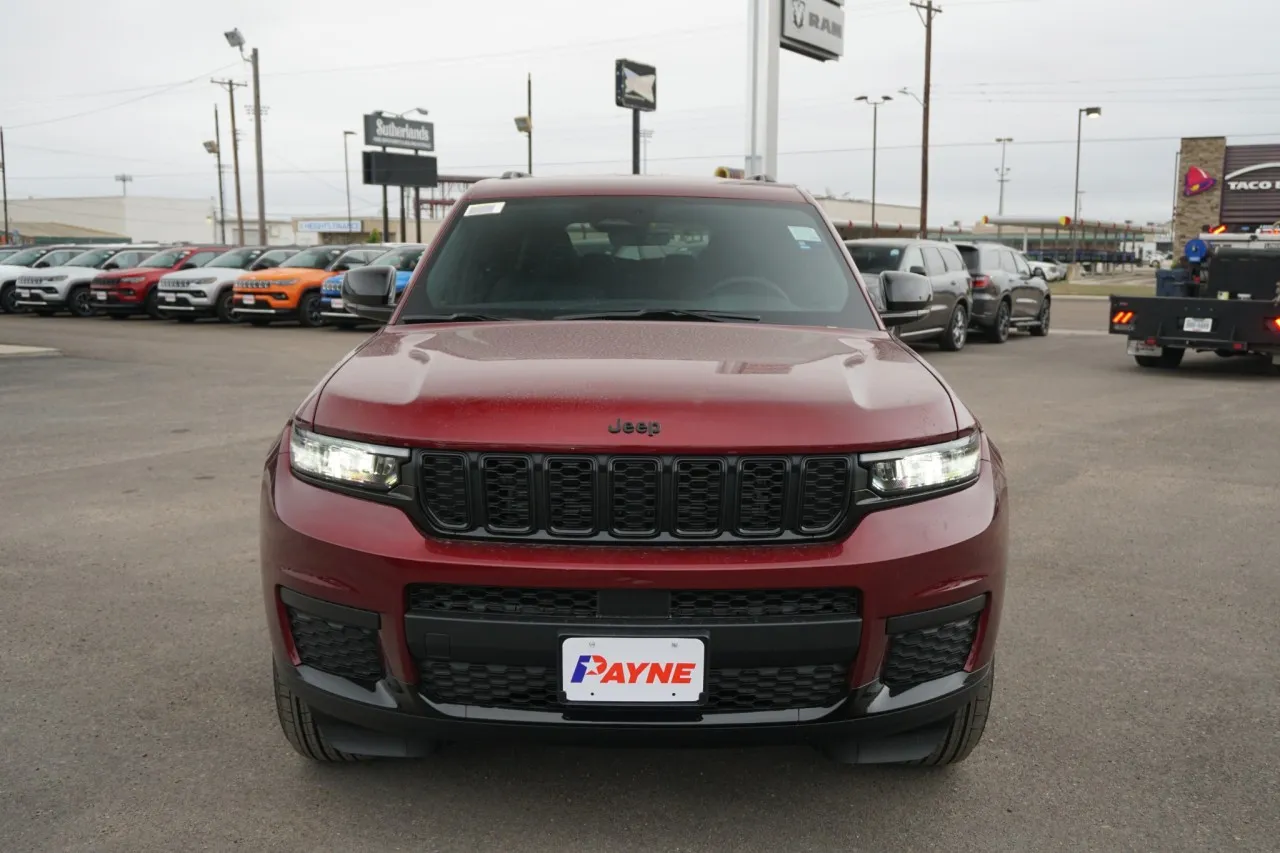 2025 Jeep Grand Cherokee L Altitude 2025 Jeep Grand Cherokee L Altitude