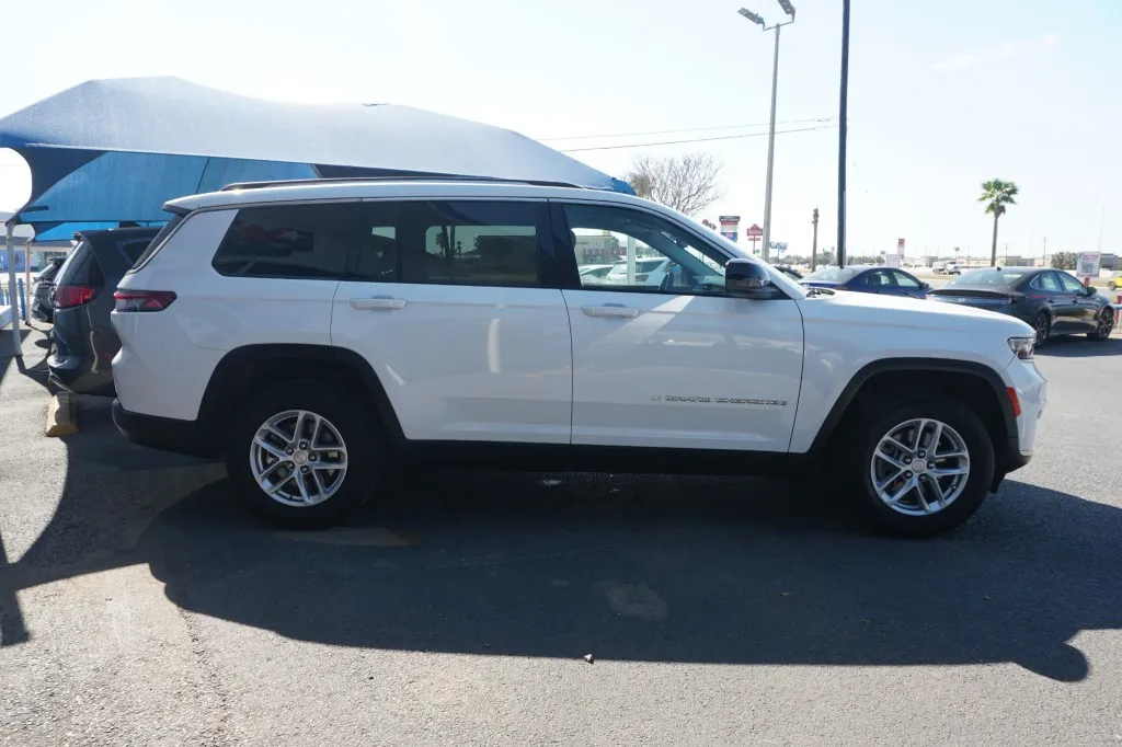 2023 Jeep Grand Cherokee L Laredo