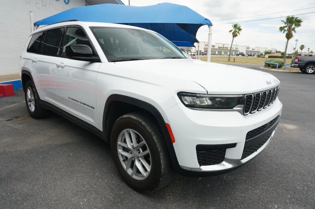 2023 Jeep Grand Cherokee L Laredo