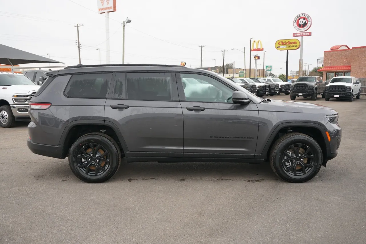 2025 Jeep Grand Cherokee L Altitude