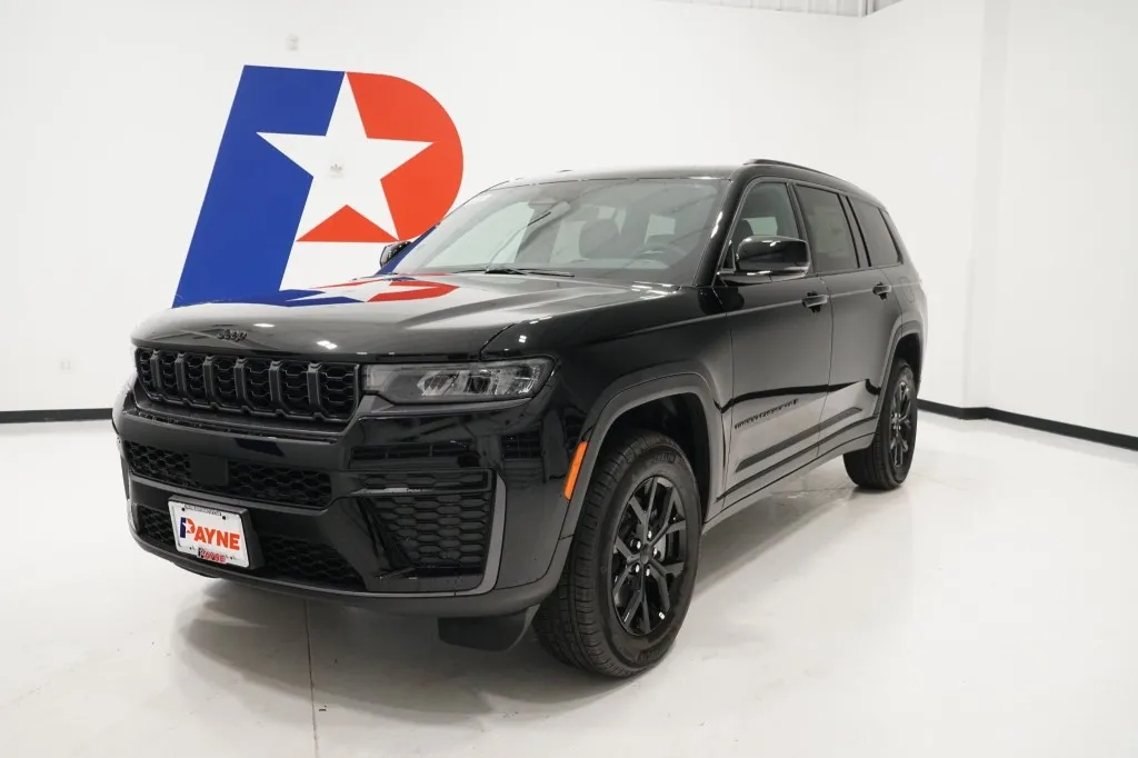 2026 Jeep Grand Cherokee L Laredo Altitude
