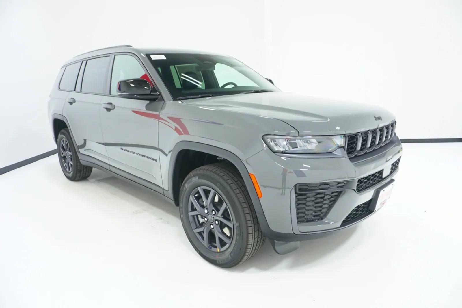 2027 Jeep Grand Cherokee L Laredo Altitude