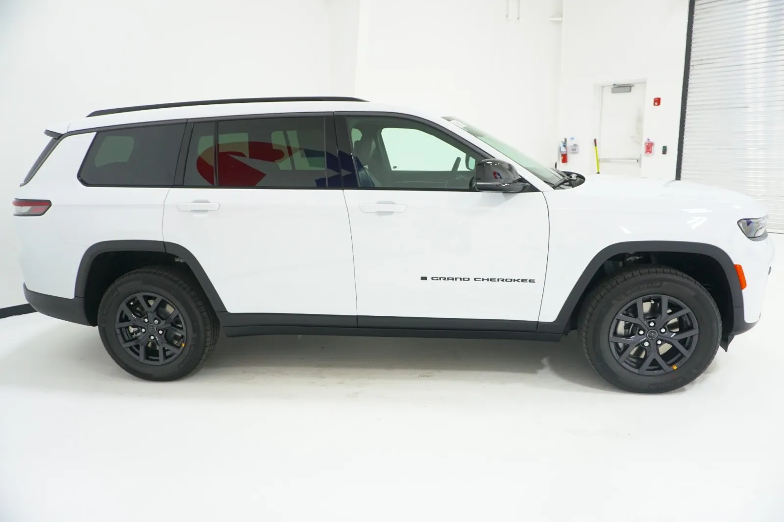 2027 Jeep Grand Cherokee L Laredo Altitude