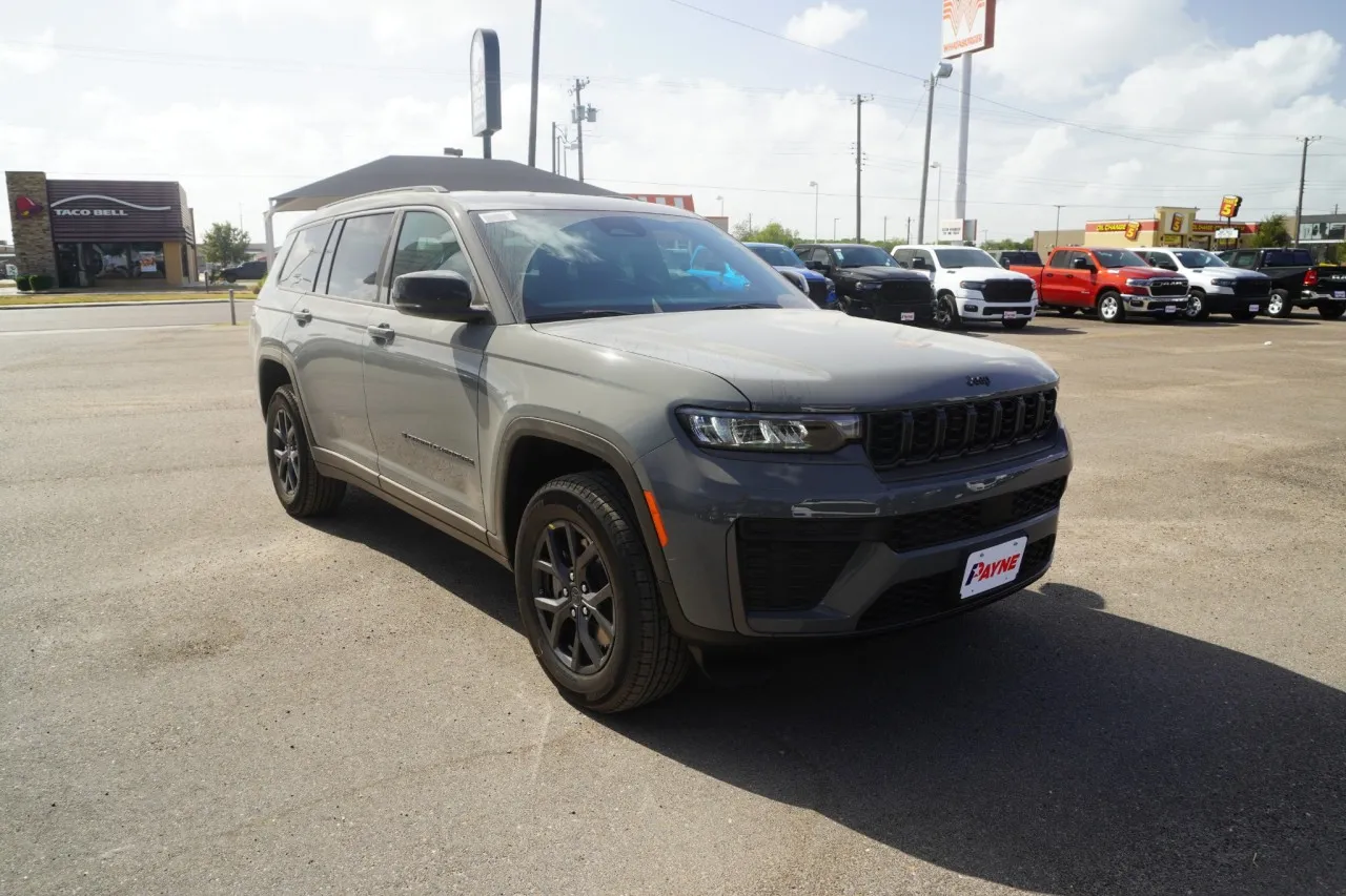 2027 Jeep Grand Cherokee L Laredo Altitude 2027 Jeep Grand Cherokee L Laredo Altitude