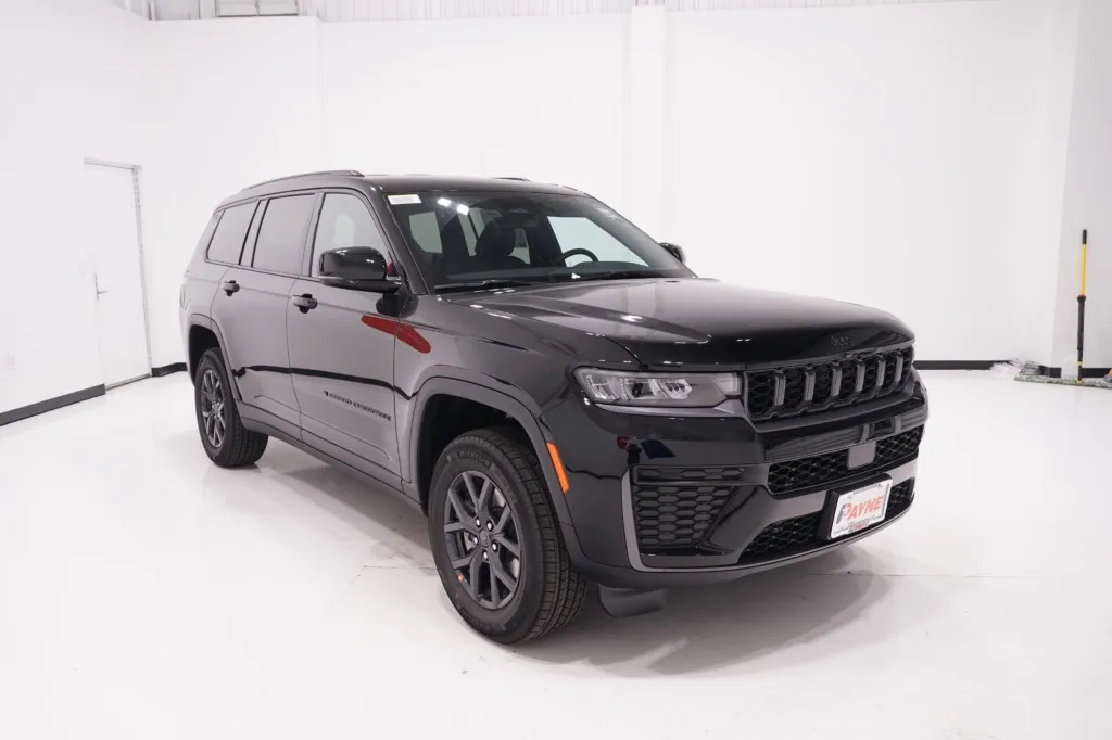 2027 Jeep Grand Cherokee L Laredo Altitude 2027 Jeep Grand Cherokee L Laredo Altitude