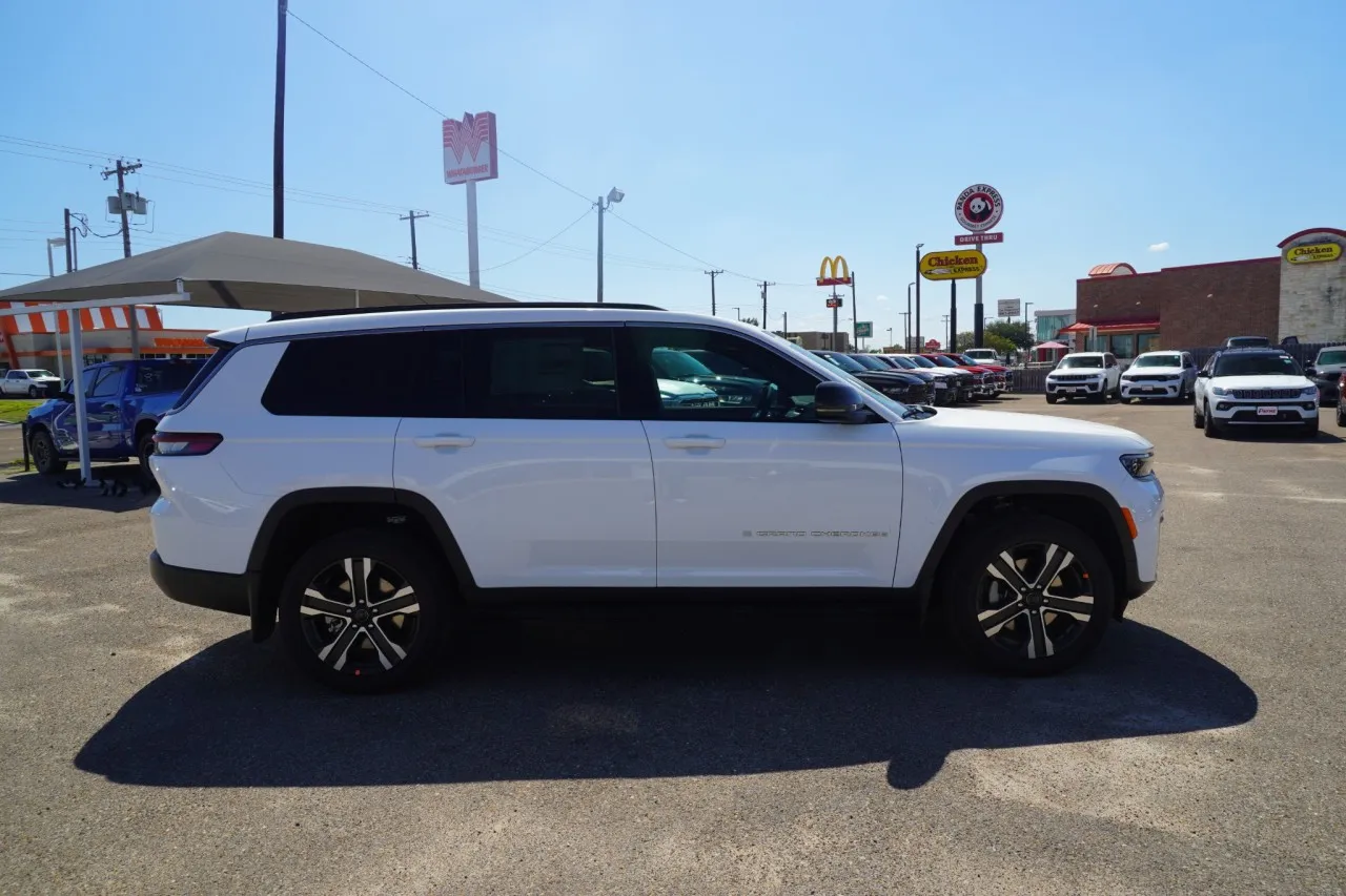 2027 Jeep Grand Cherokee L Limited
