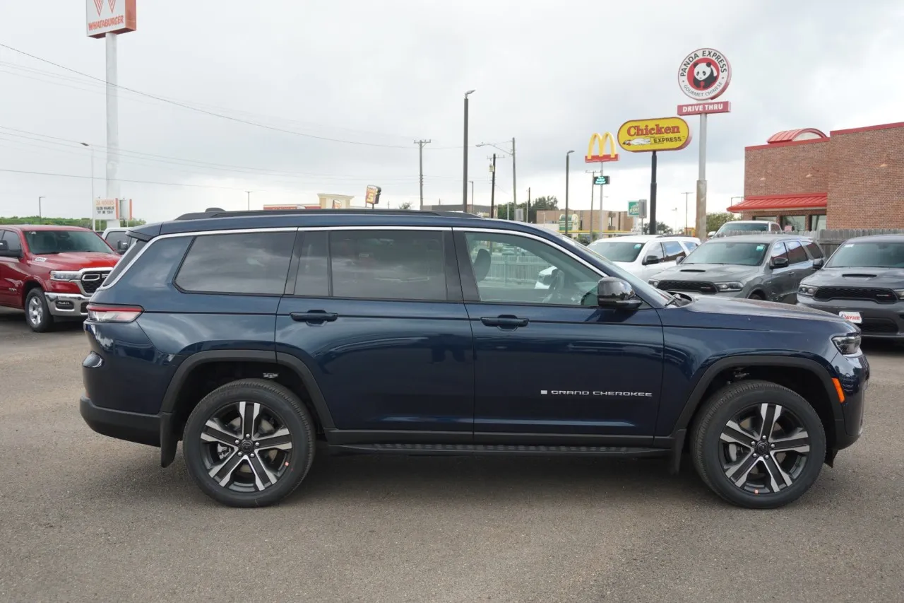 2027 Jeep Grand Cherokee L Limited