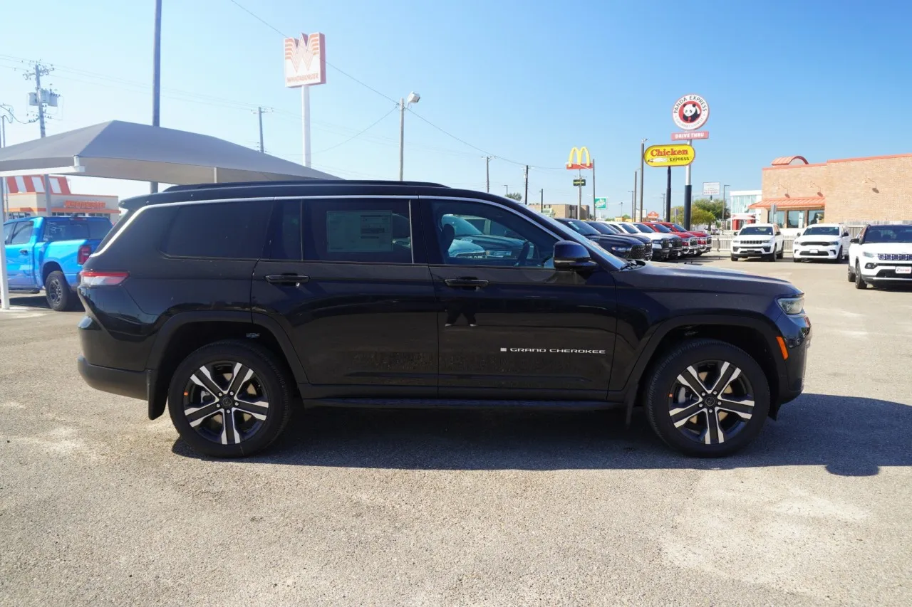2027 Jeep Grand Cherokee L Limited
