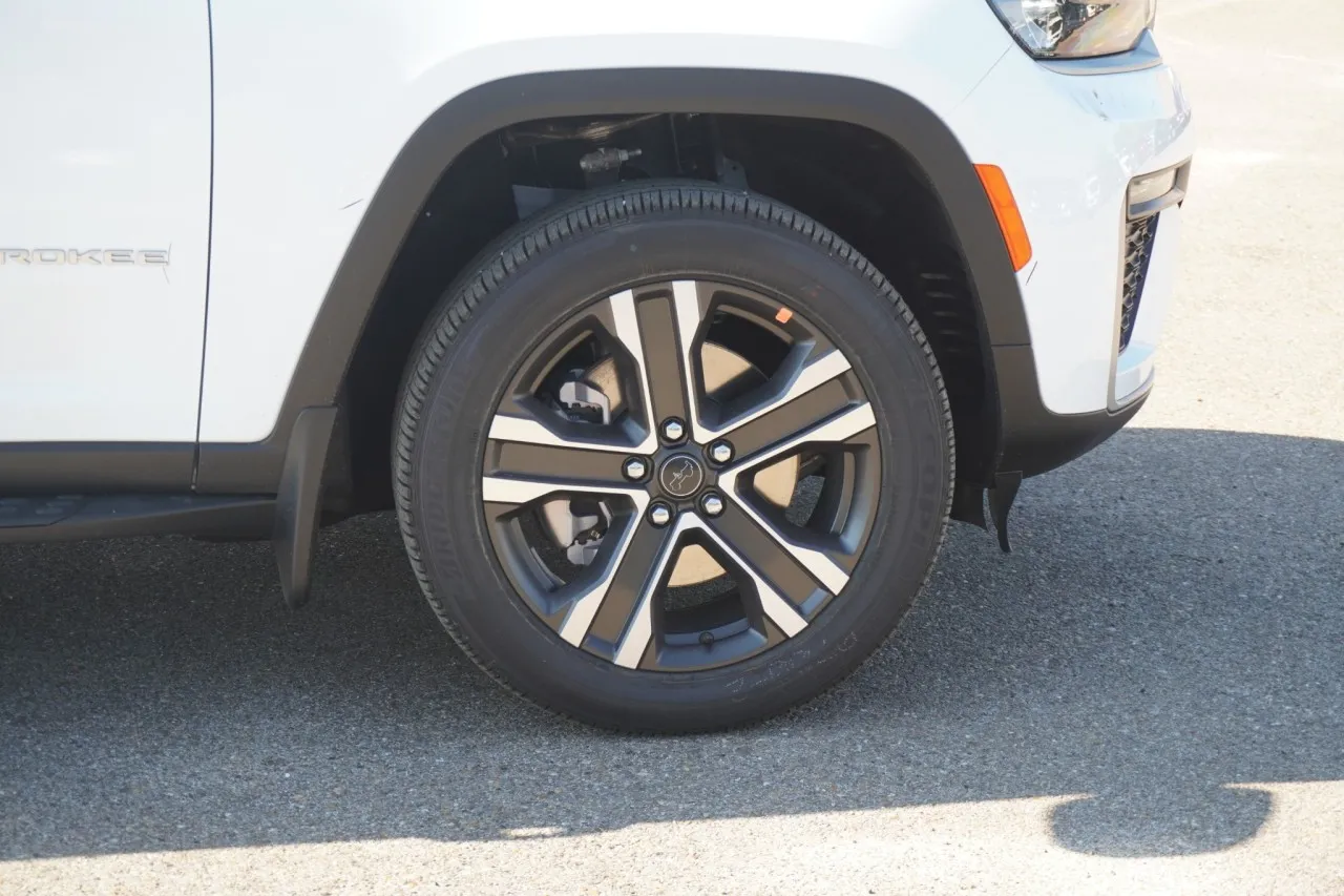 2027 Jeep Grand Cherokee L Limited