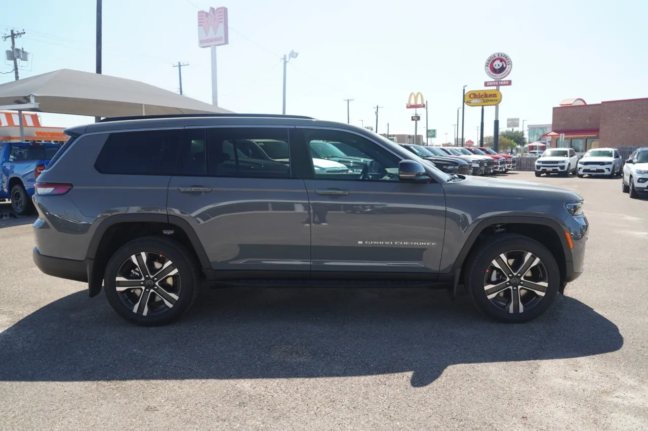 2027 Jeep Grand Cherokee L Limited
