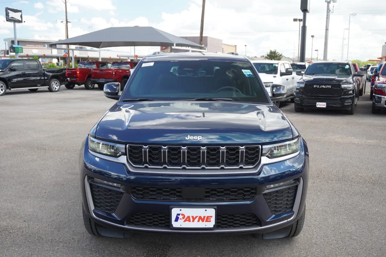 2027 Jeep Grand Cherokee L Limited