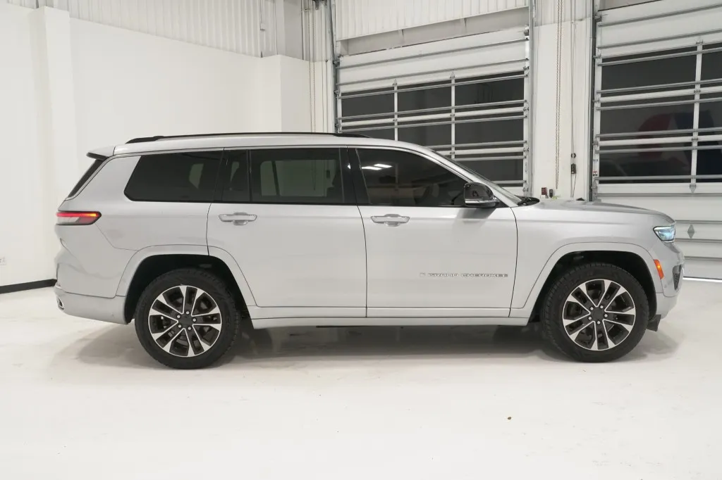 2023 Jeep Grand Cherokee L Overland
