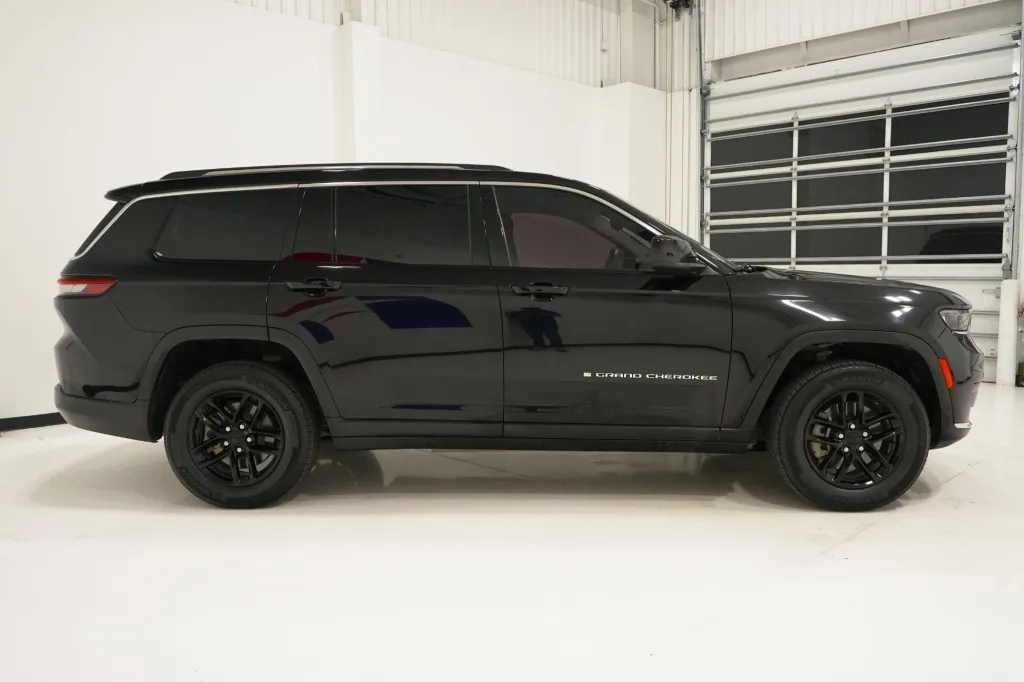 2022 Jeep Grand Cherokee L Altitude 2022 Jeep Grand Cherokee L Altitude