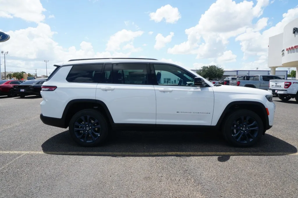 2026 Jeep Grand Cherokee L 85th Anniversary Edition 2026 Jeep Grand Cherokee L 85th Anniversary Edition