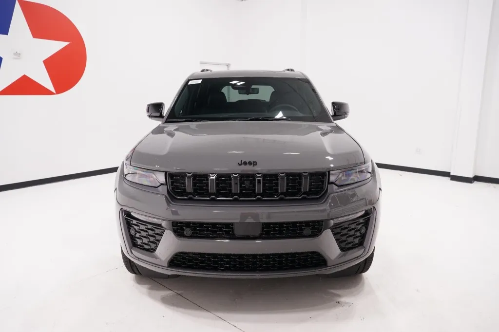 2027 Jeep Grand Cherokee L Limited Reserve