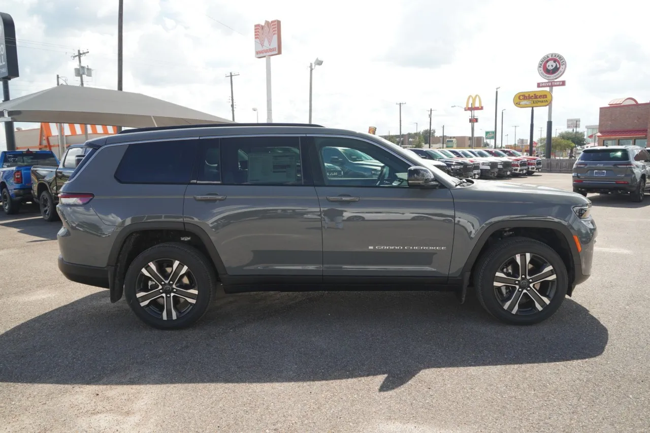 2027 Jeep Grand Cherokee L Limited