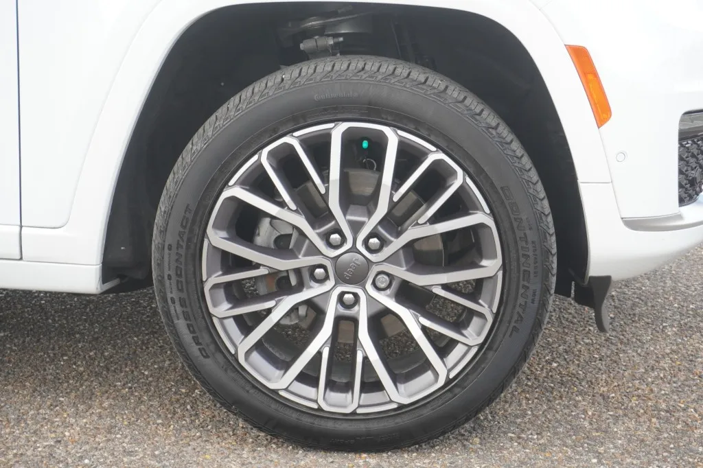 2025 Jeep Grand Cherokee L Summit