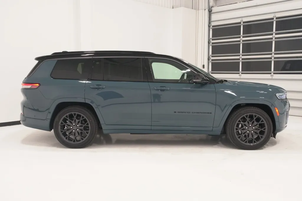 2026 Jeep Grand Cherokee L Summit