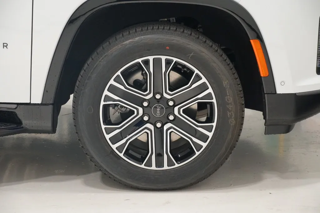 2026 Jeep Grand Wagoneer L 