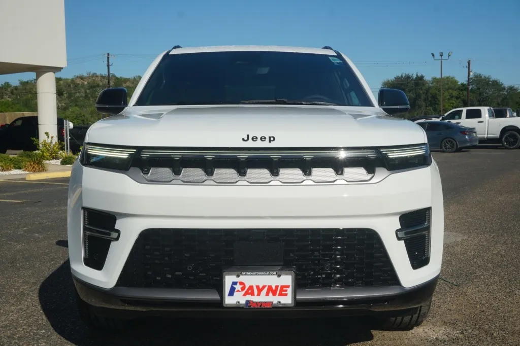 2027 Jeep Grand Wagoneer 