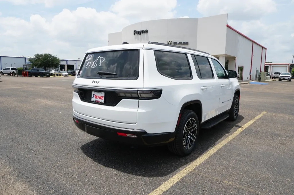 2026 Jeep Grand Wagoneer 