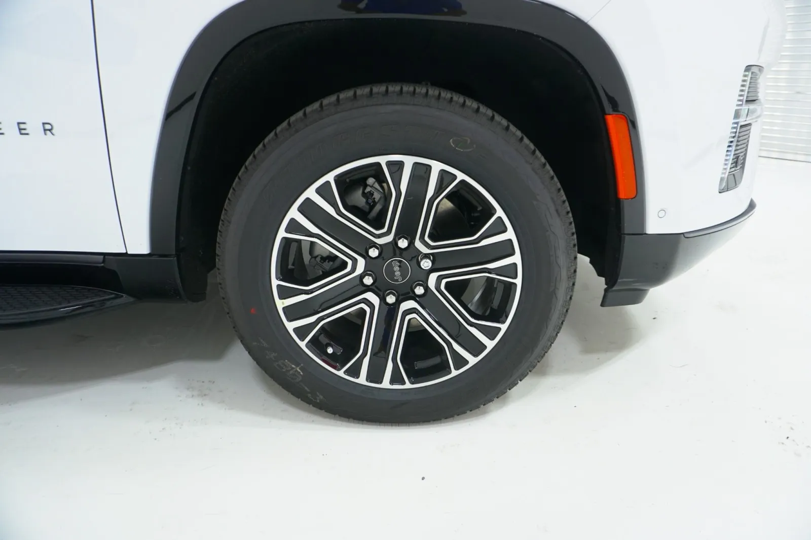 2026 Jeep Grand Wagoneer 