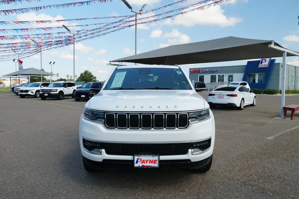 2023 Jeep Wagoneer 