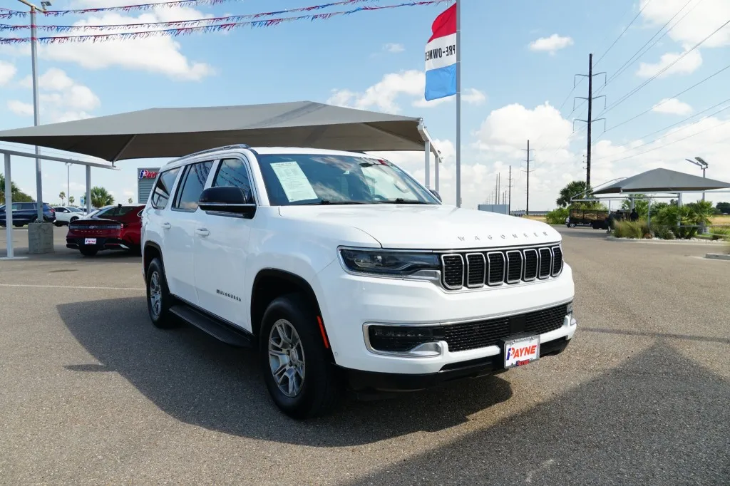2023 Jeep Wagoneer 