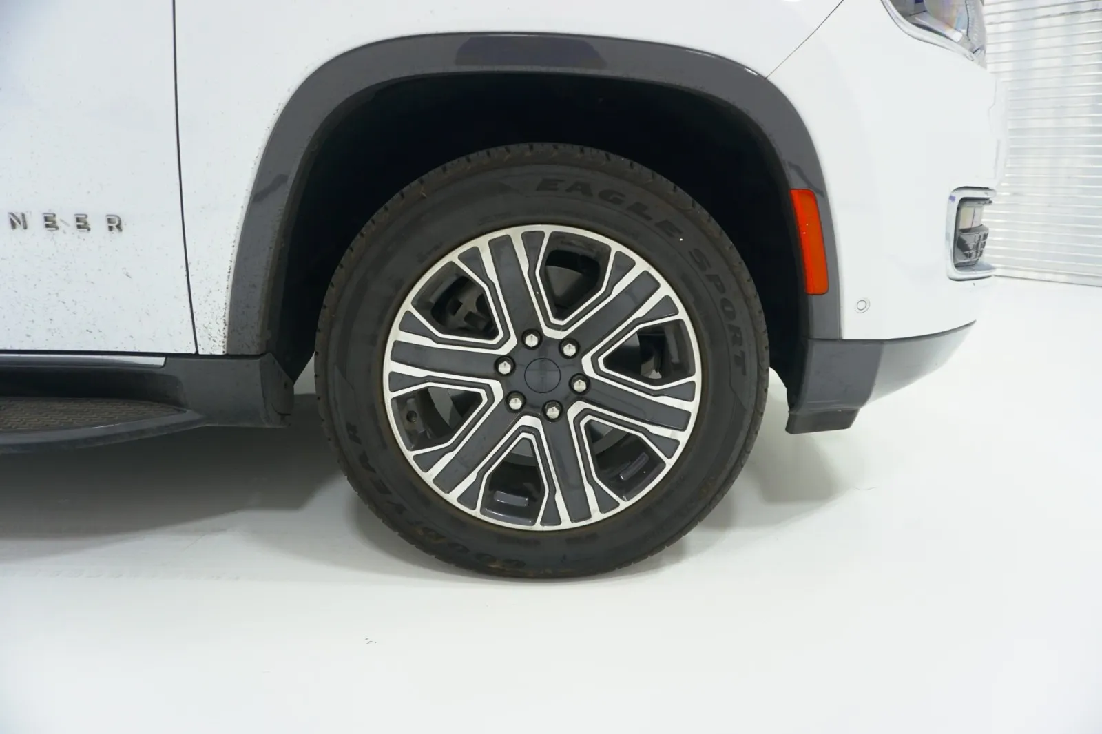 2022 Jeep Wagoneer Series III